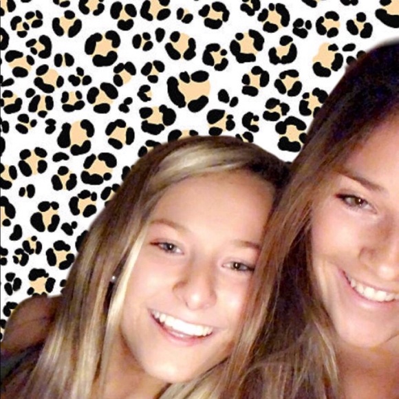 Meet your Posher, Raegan - Picture 1 of 1